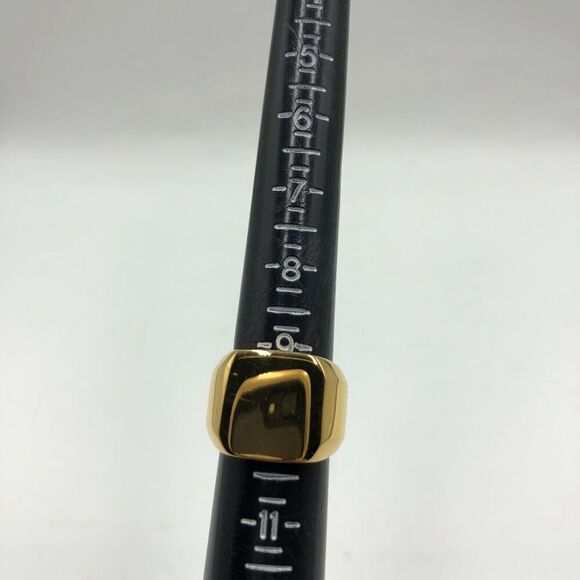 18K Gold Plated Womens Unisex Heavy Ring Square Waterproof Size 9 Hypoallergenic - Picture 9 of 13